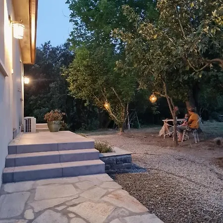 D'hote Casprese Guest house Altiani
